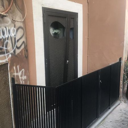 The Essential Trastevere Design Studio Rom Exteriör bild