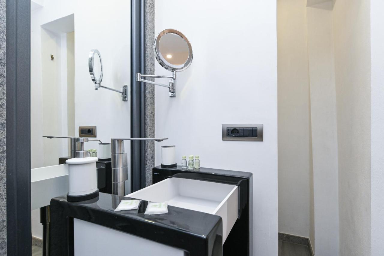 The Essential Trastevere Design Studio Rom Exteriör bild
