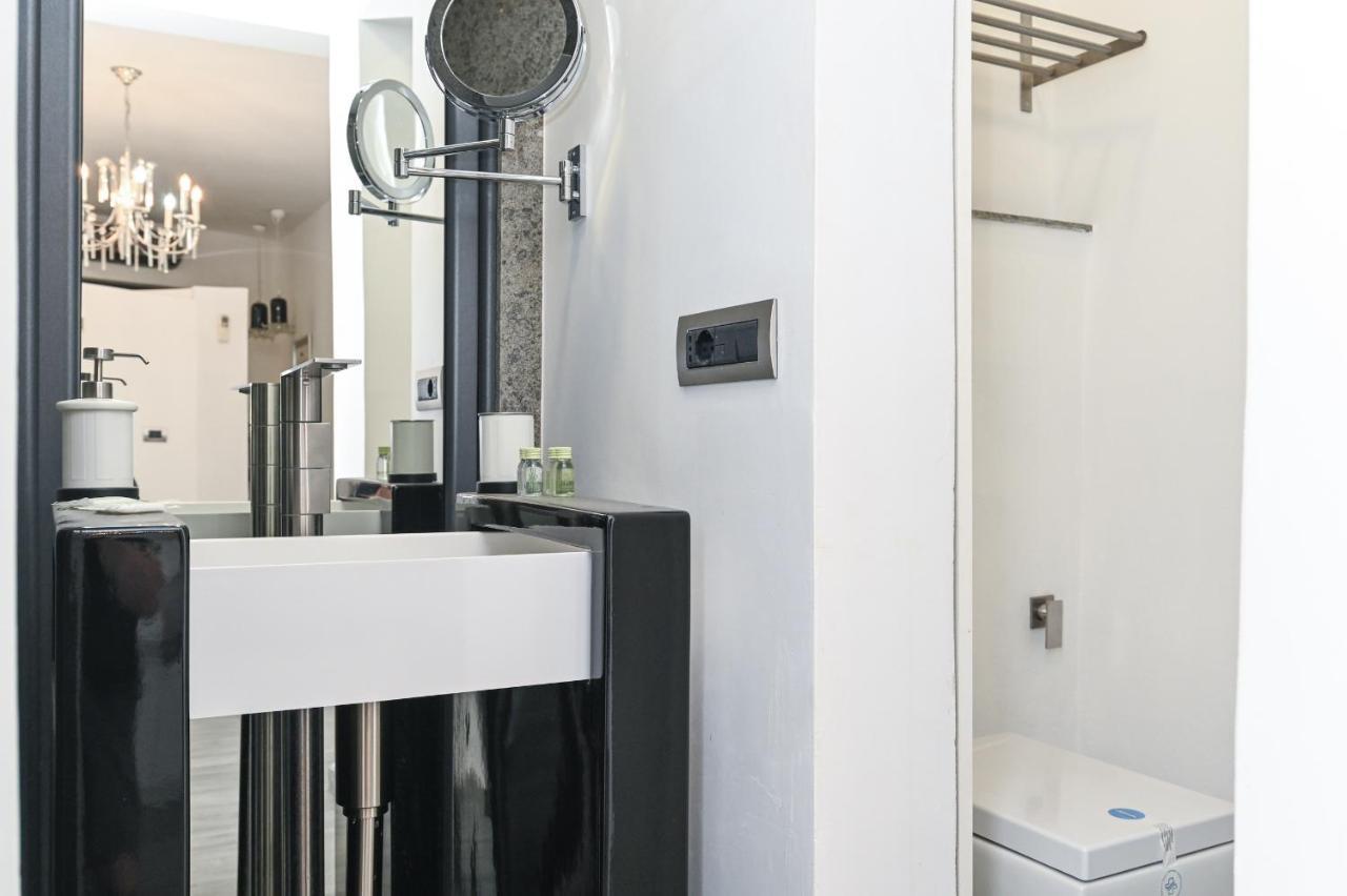 The Essential Trastevere Design Studio Rom Exteriör bild