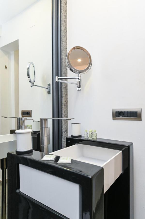 The Essential Trastevere Design Studio Rom Exteriör bild