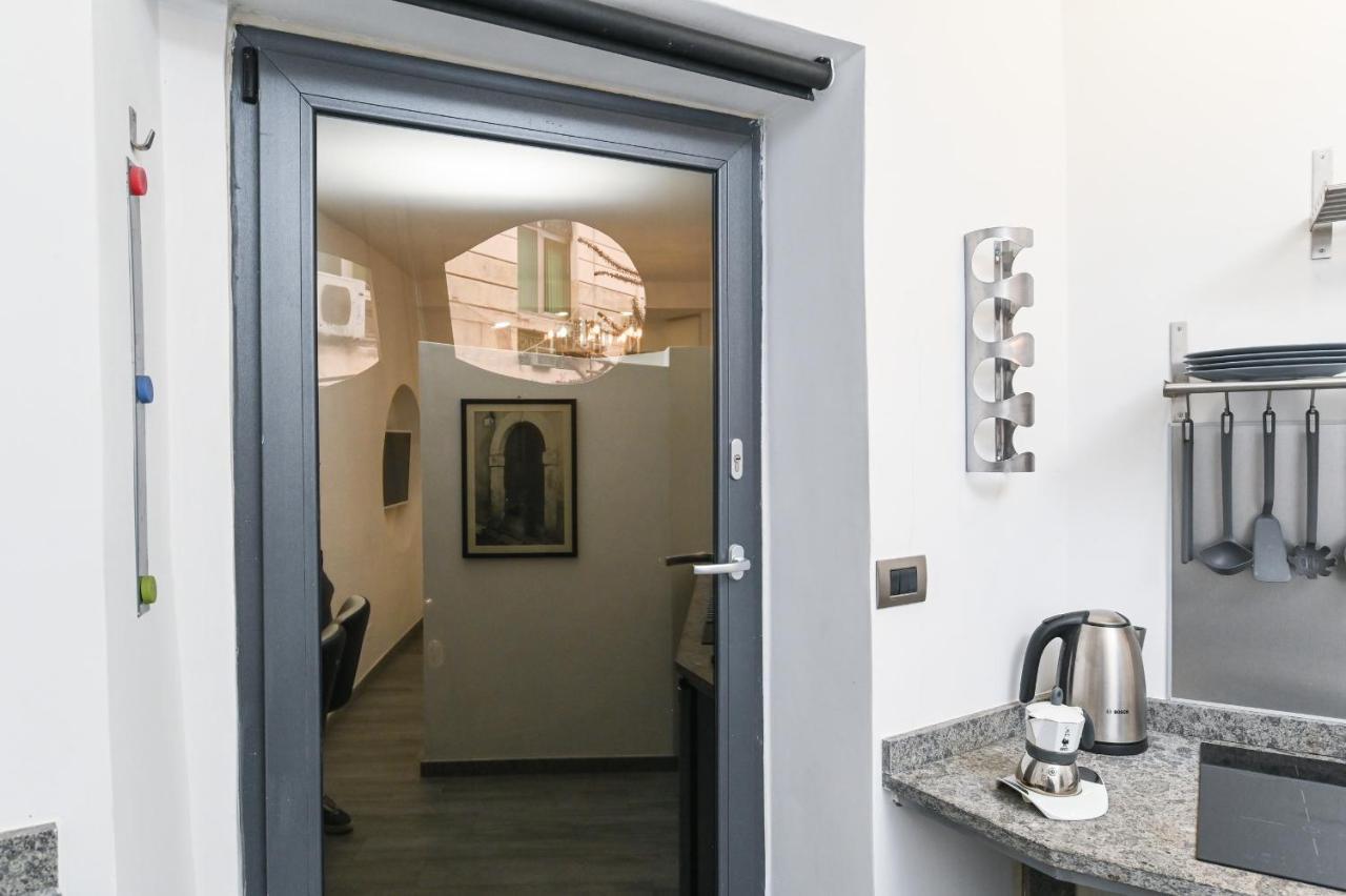 The Essential Trastevere Design Studio Rom Exteriör bild