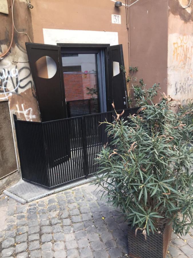 The Essential Trastevere Design Studio Rom Exteriör bild