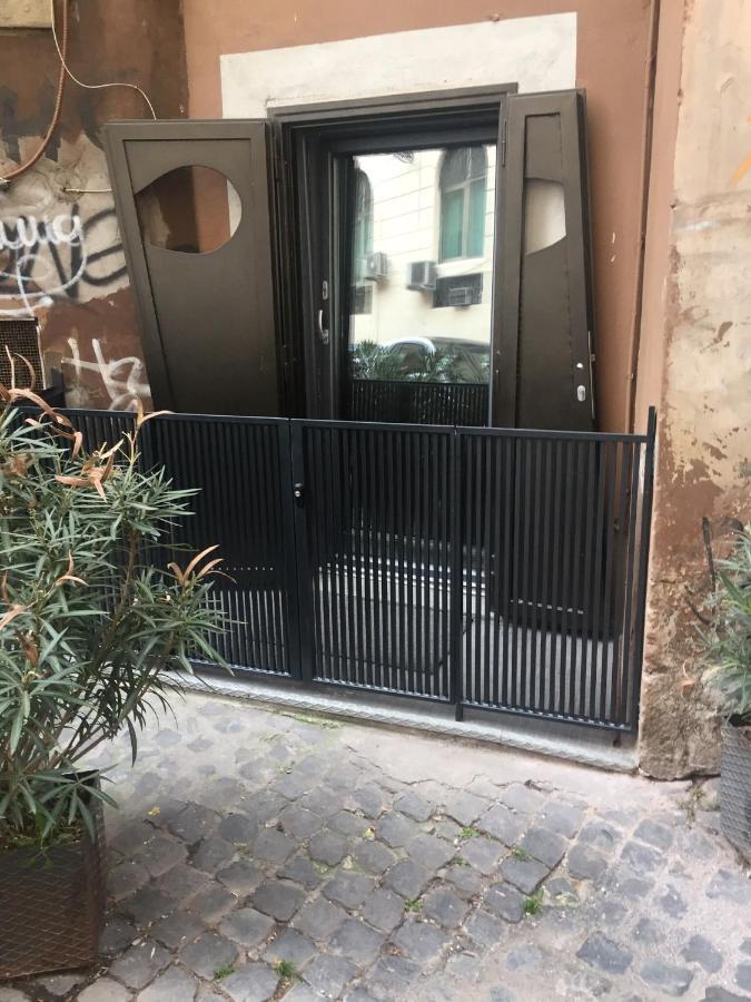 The Essential Trastevere Design Studio Rom Exteriör bild