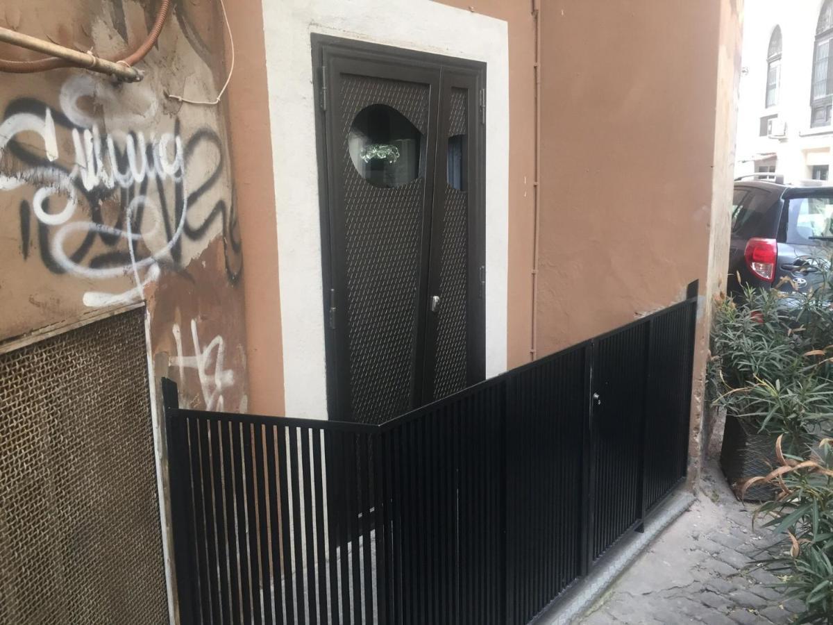 The Essential Trastevere Design Studio Rom Exteriör bild